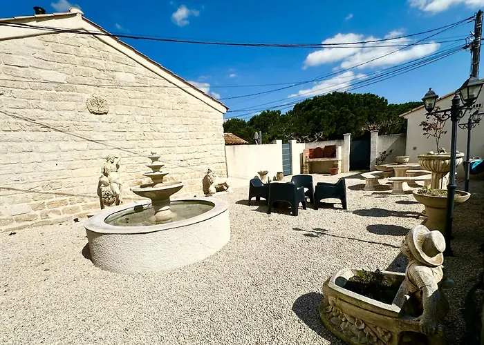 Du Mas - Emeraude * Aigues-Mortes